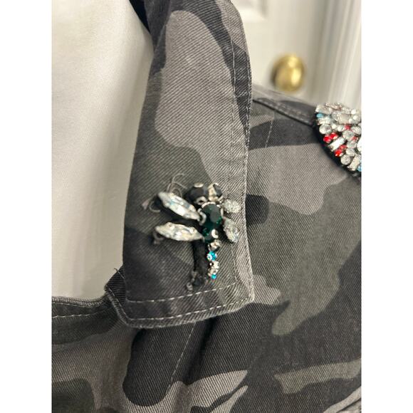 Anna Cai Embellished Camo Utility Jacket w/ Jeweled Shoulders & Bow Detail med - Picture 5 of 7